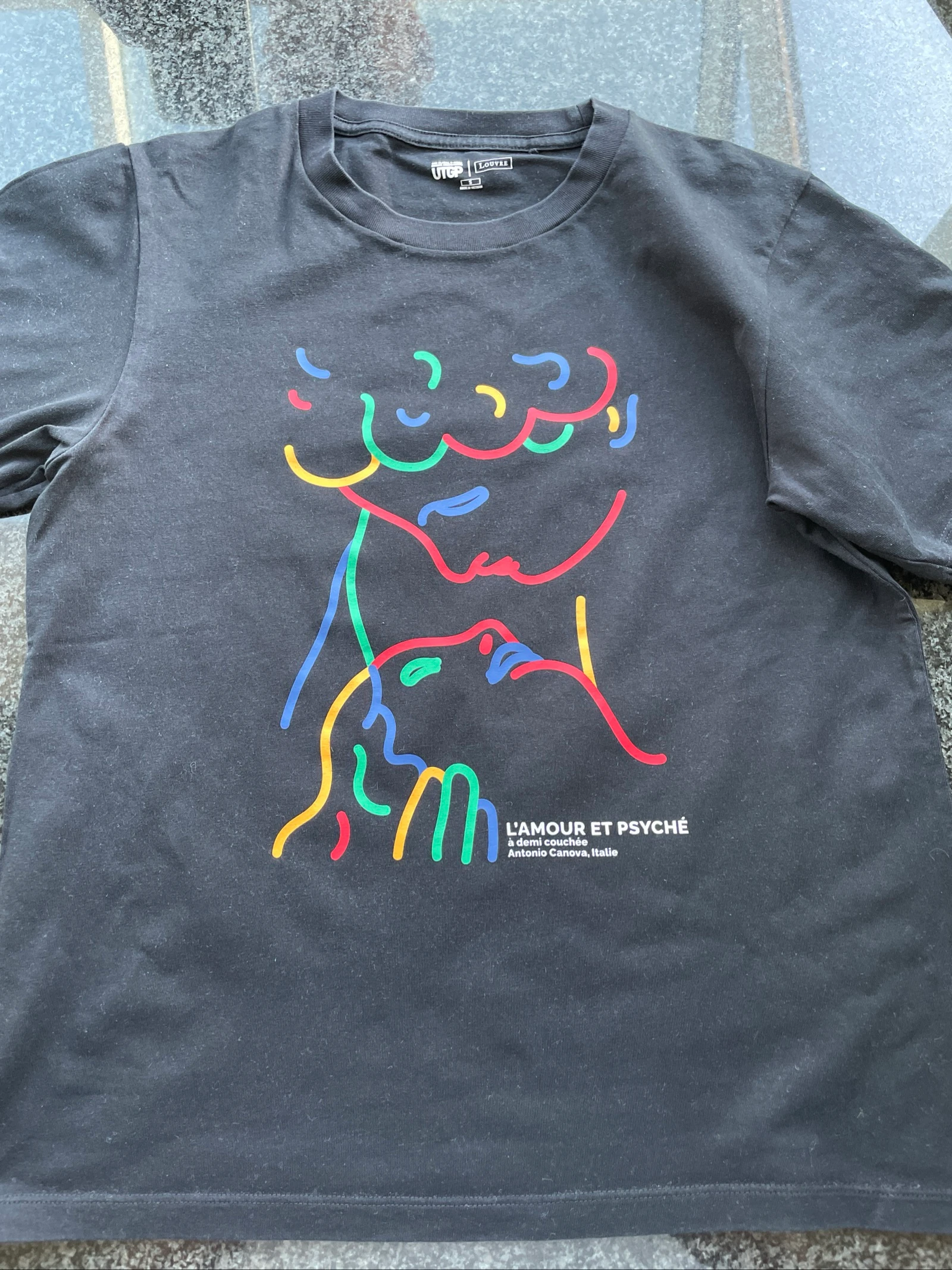 T-shirt uniqlo bien noir taille S 